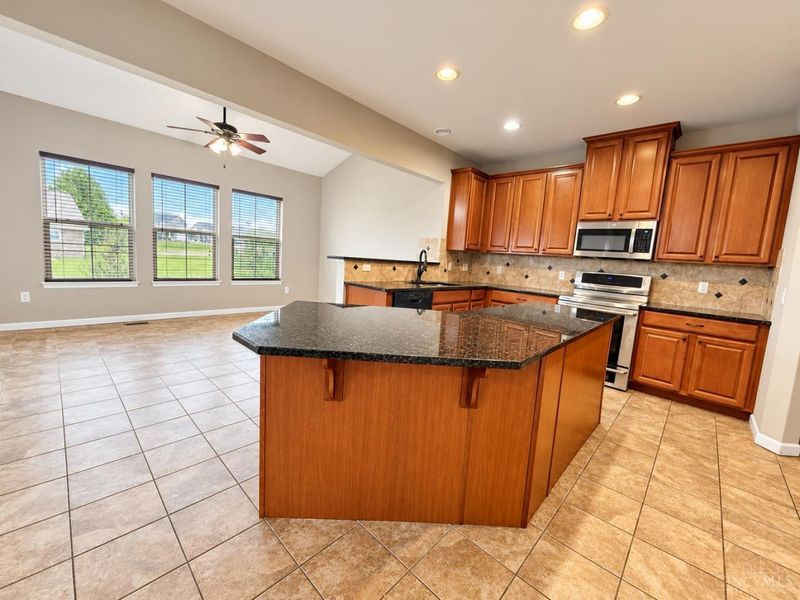 5354 Roden Park Drive, Monroe, OH 45050 Photo 8