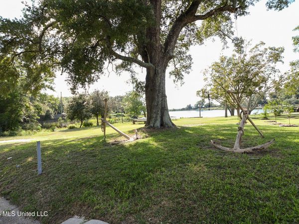 N Canty Street, Pascagoula, MS 39567