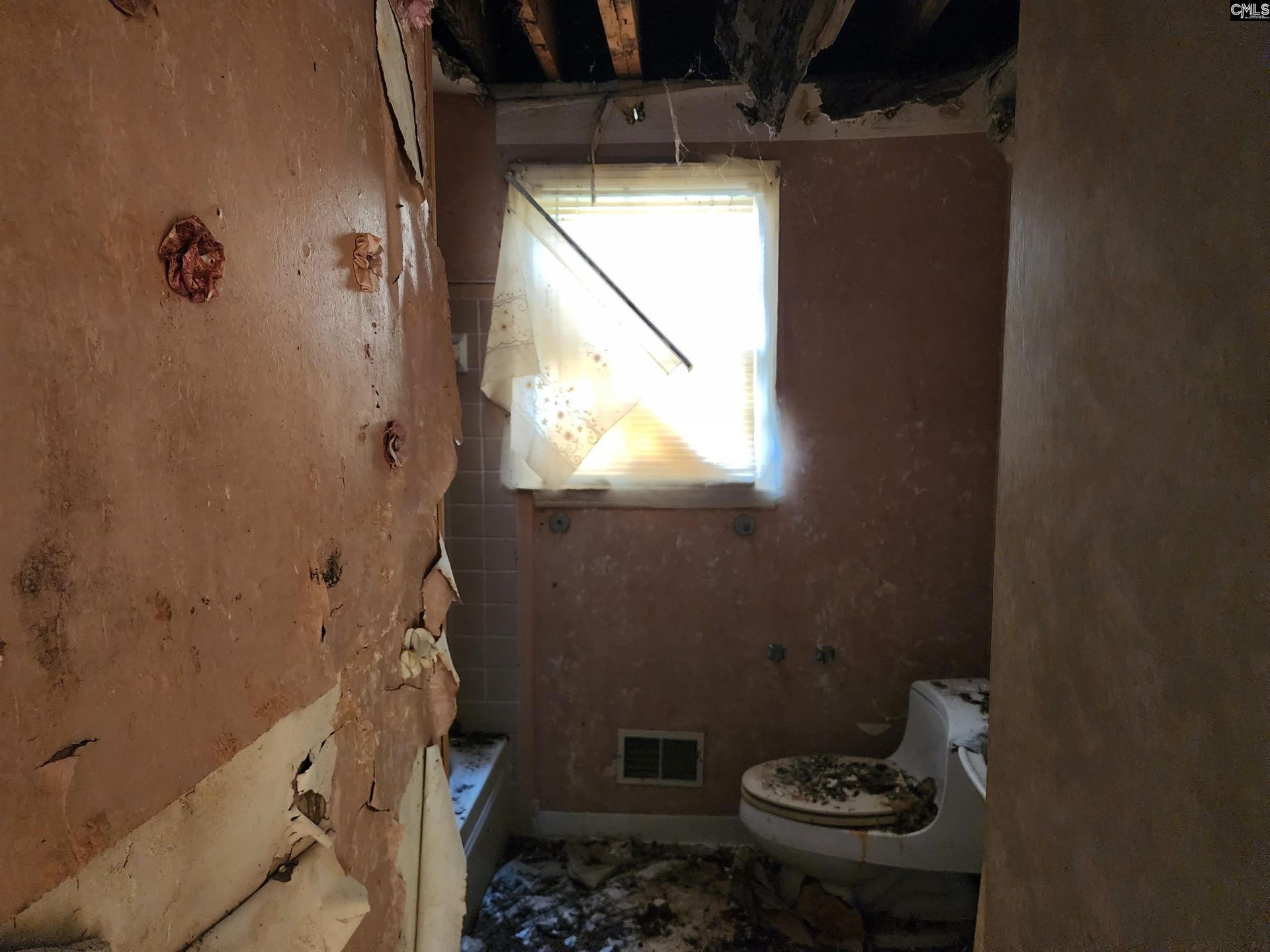 1812 Saint Louis Avenue Photo 6