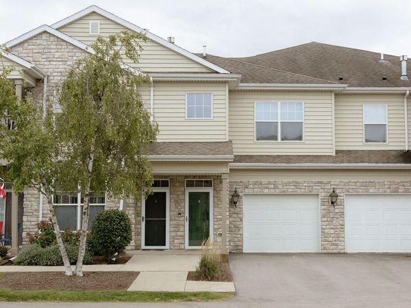 N17W26522 Meadowgrass Cir, Unit B, Pewaukee, WI 53072