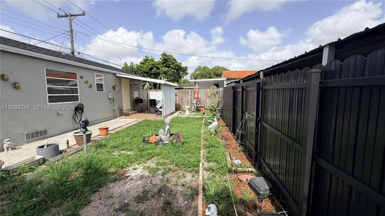 236 E 14th St, Hialeah, FL 33010 Photo