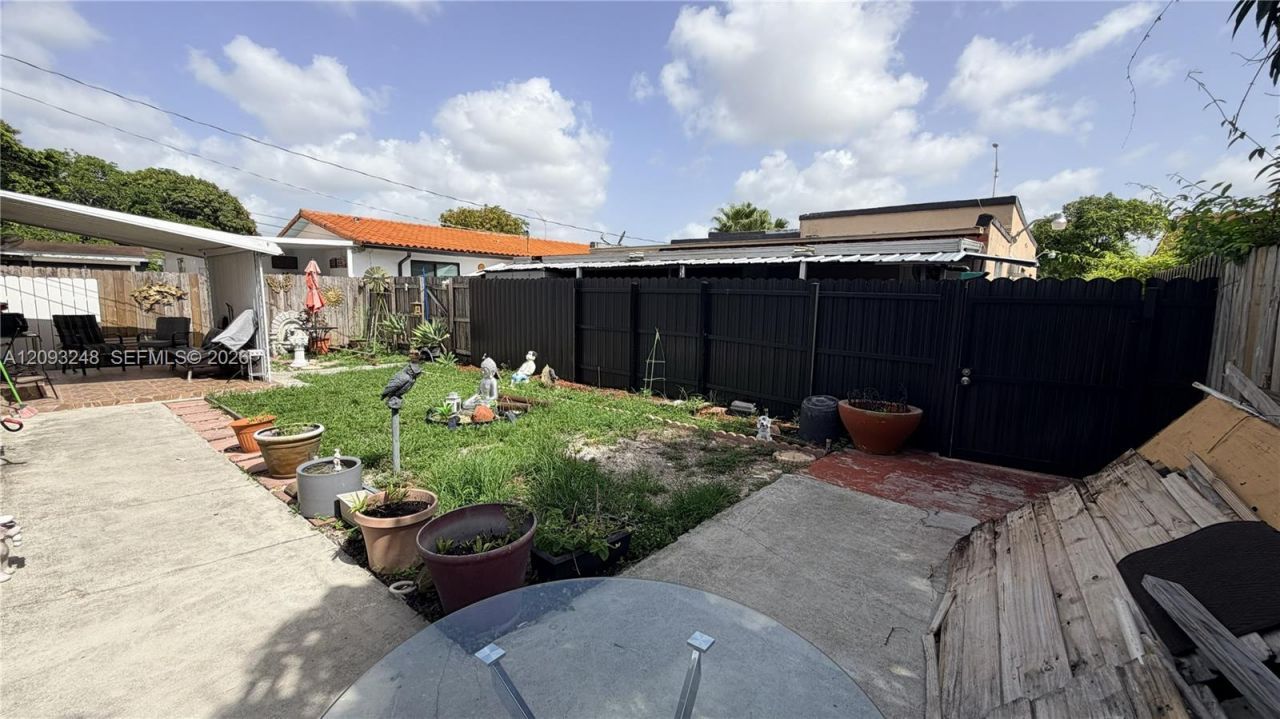 236 E 14th St, Hialeah, FL 33010 Photo