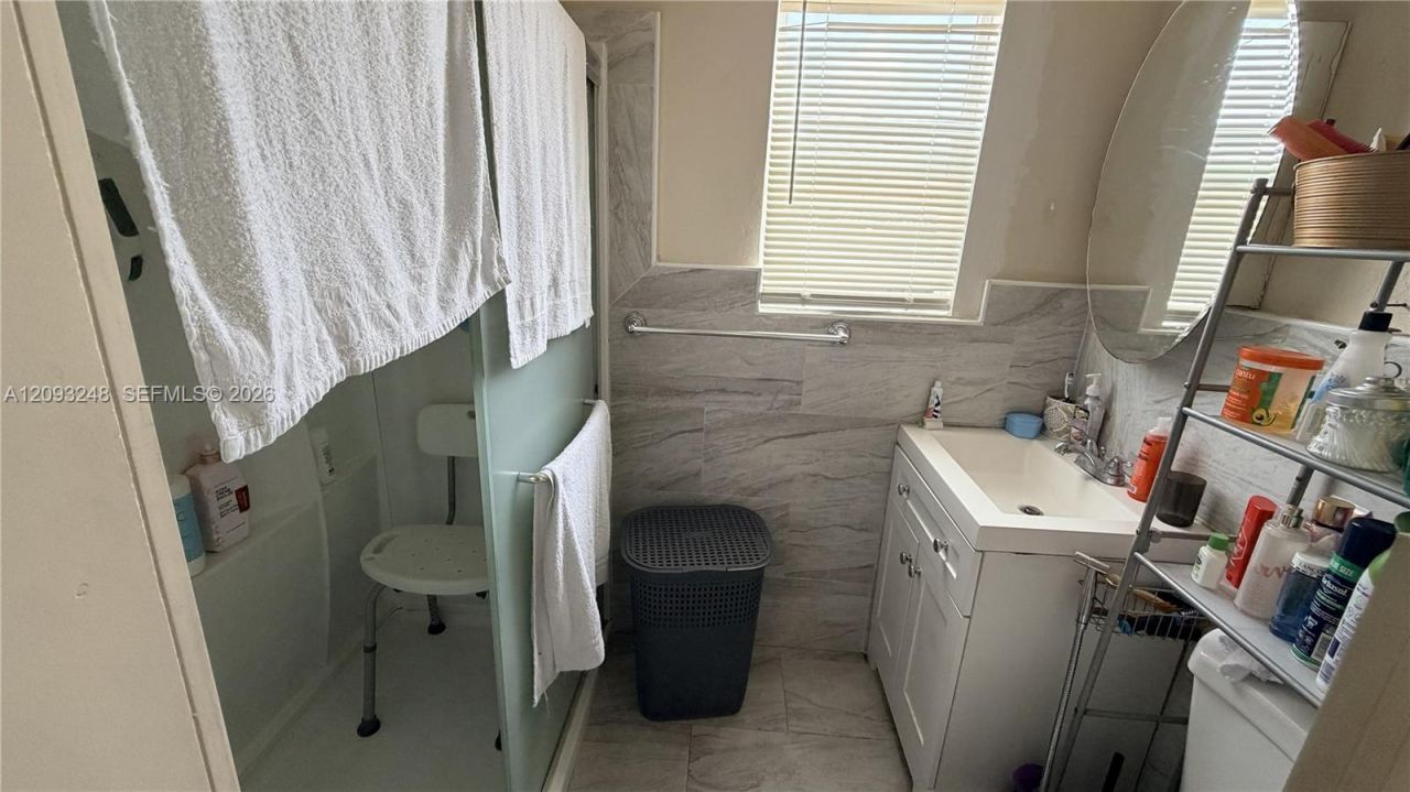 236 E 14th St, Hialeah, FL 33010 Photo