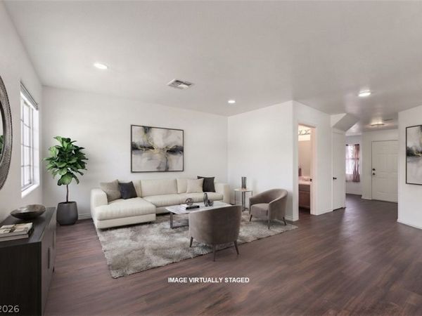 5330 E Charleston Boulevard, Unit 44, Las Vegas, NV 89142