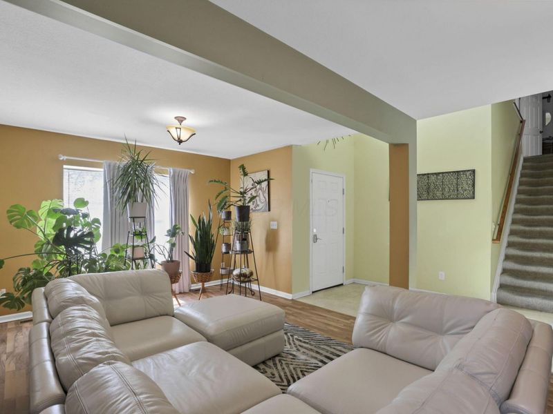 9290 Ruston Lane, Reynoldsburg, OH 43068 Photo 6