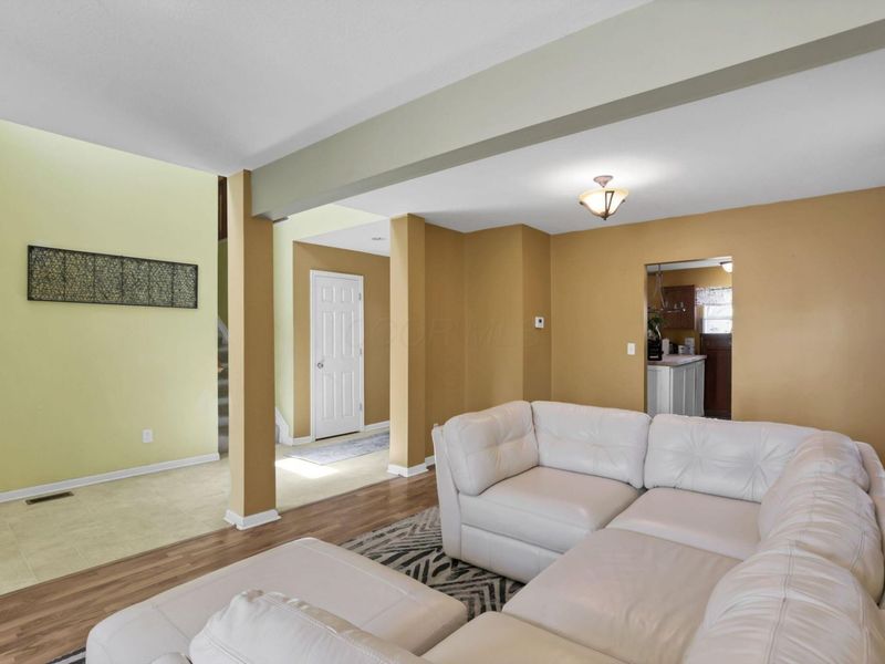 9290 Ruston Lane, Reynoldsburg, OH 43068 Photo 7