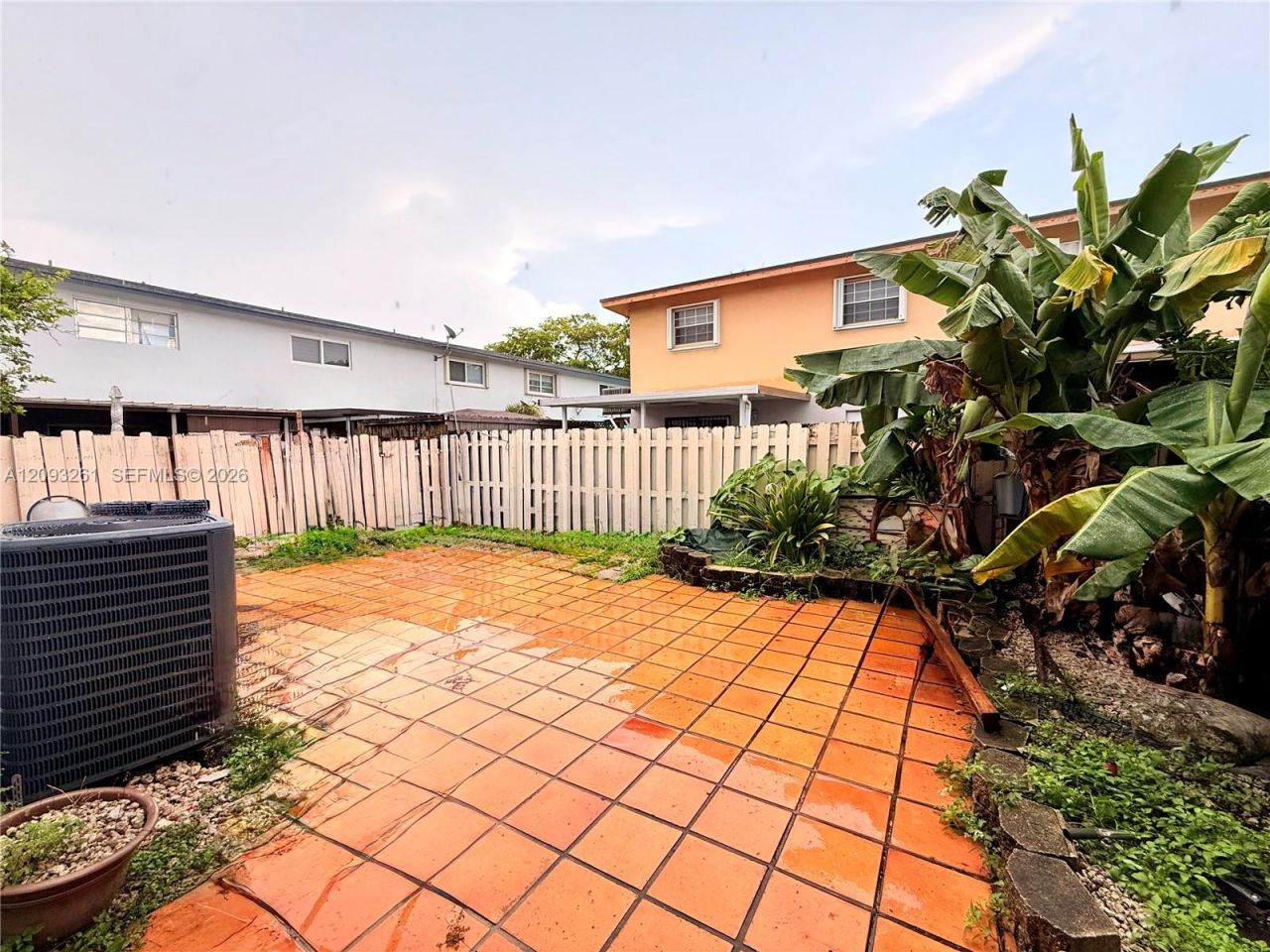 1284 W 44th Pl, Unit 1, Hialeah, FL 33012 Photo