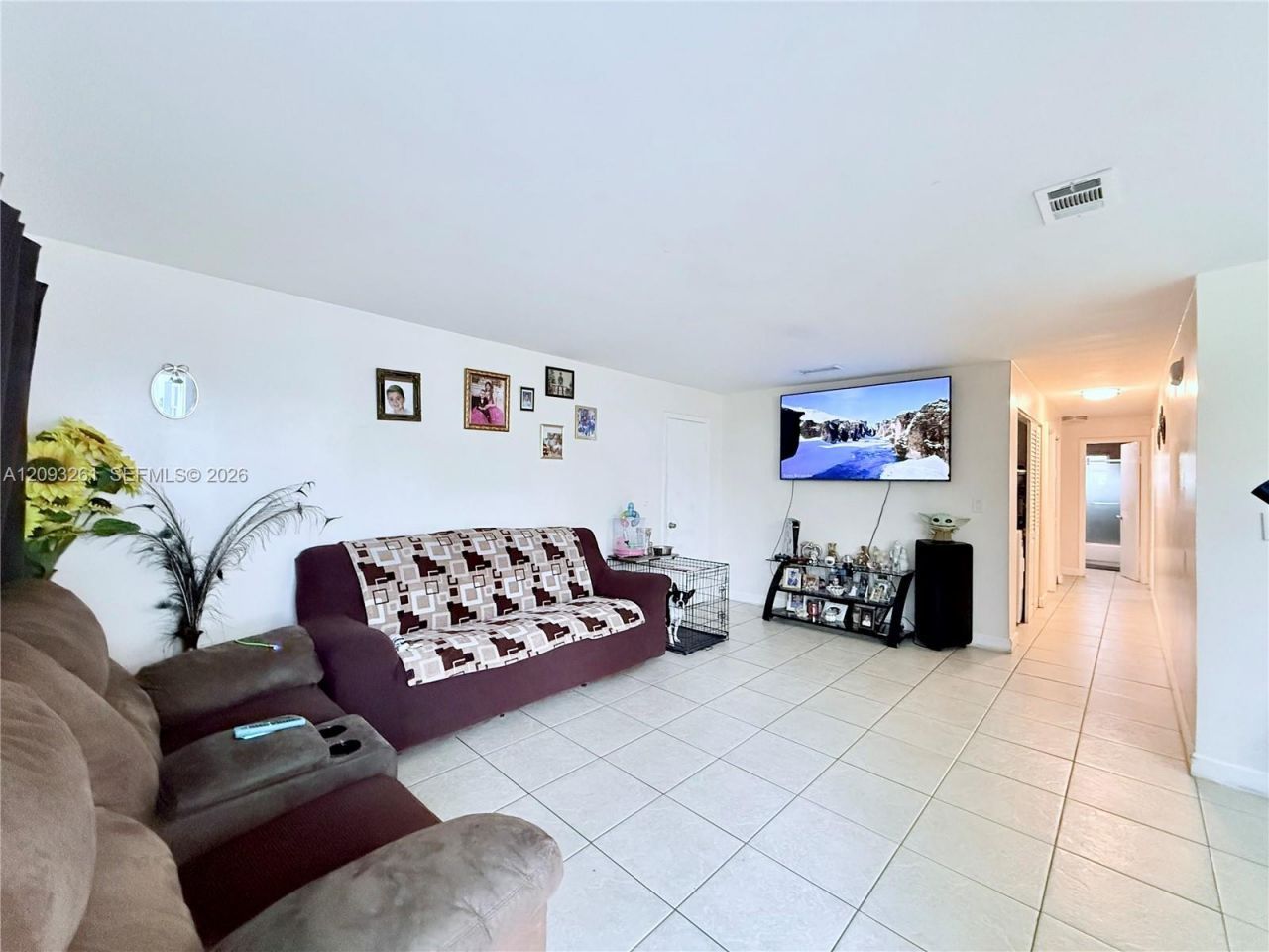 1284 W 44th Pl, Unit 1, Hialeah, FL 33012 Photo