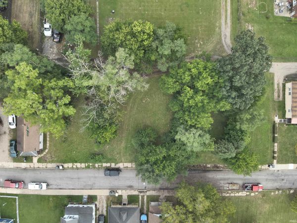 122 N Carlisle Street, South Bend, IN 46628