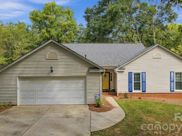 4701 Dawnridge Drive, Charlotte, NC 28226