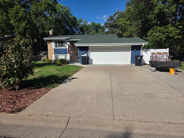 1541 Franklin Lane , Anoka, MN 55303