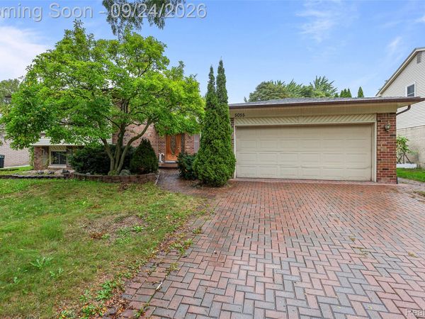 5055 Tyler Drive, Troy, Mi 48085