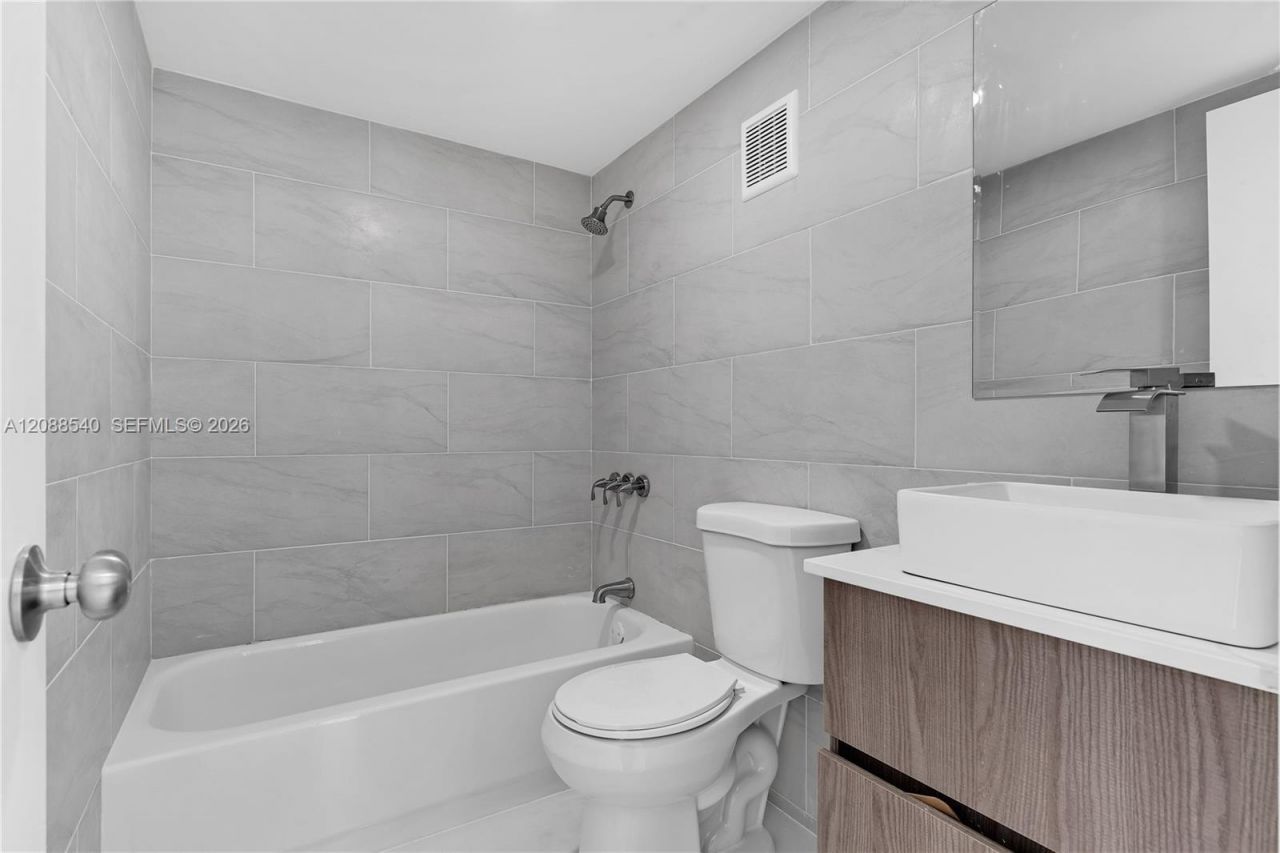14250 SW 62nd St , Unit 423, Miami, FL 33183 Photo