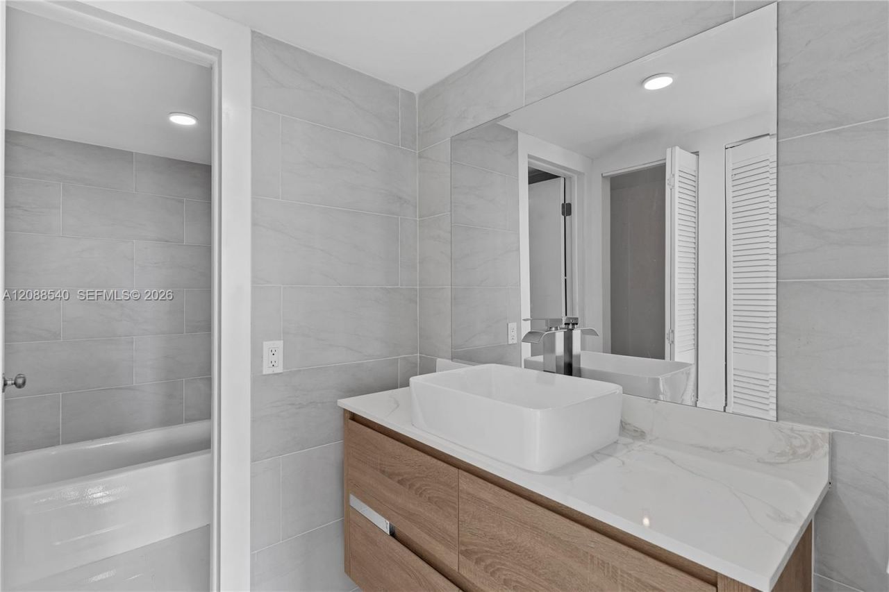 14250 SW 62nd St , Unit 423, Miami, FL 33183 Photo