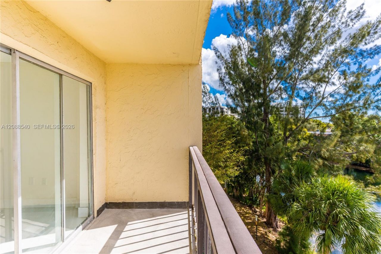 14250 SW 62nd St , Unit 423, Miami, FL 33183 Photo