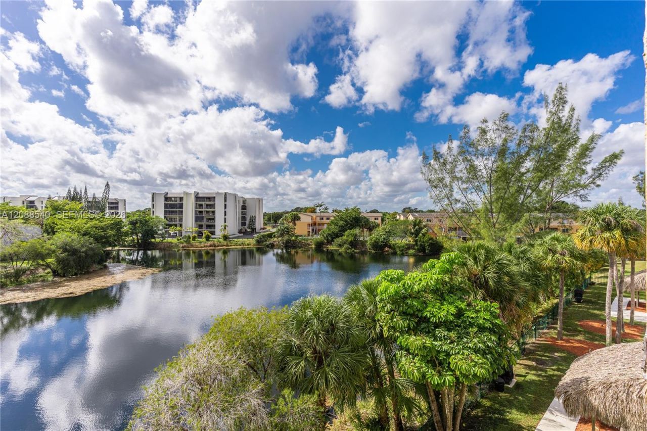 14250 SW 62nd St , Unit 423, Miami, FL 33183 Photo