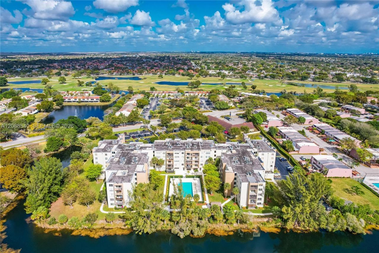 14250 SW 62nd St , Unit 423, Miami, FL 33183 Photo