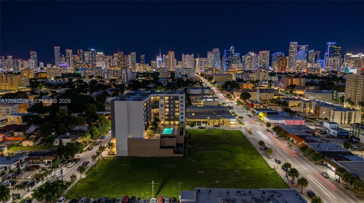 1110 NW 1st St , Unit 601, Miami, FL 33128 Photo