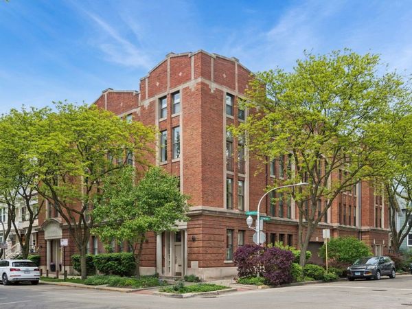 3100 N Kenmore Avenue , Unit 3J, Chicago, IL 60657