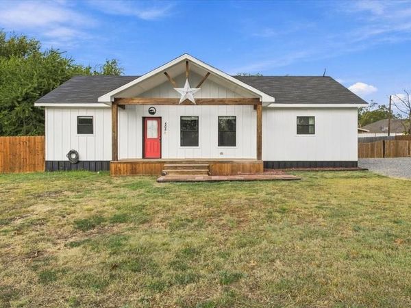 505 N White Oak, Dodd City, TX 75438
