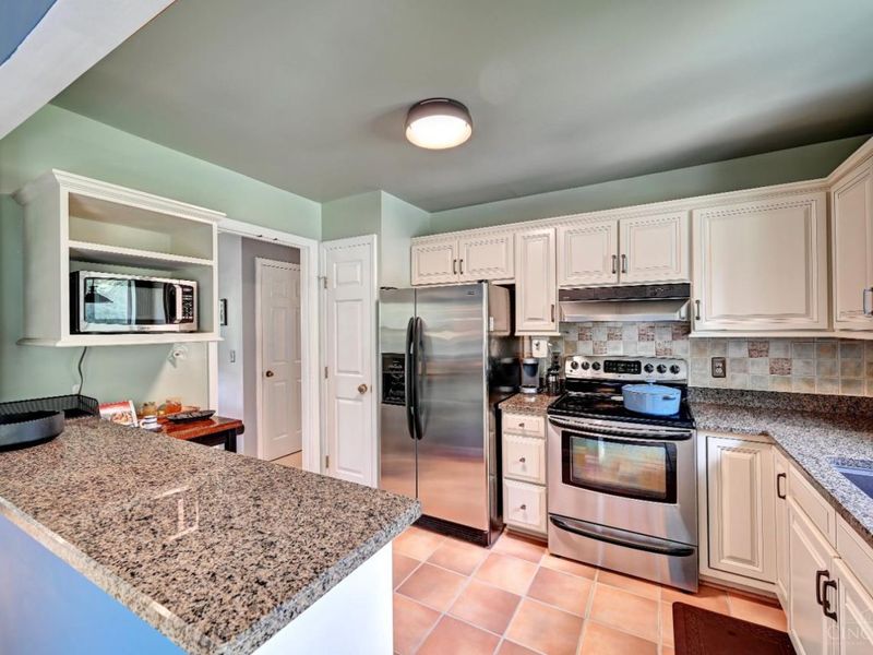 960 Butterfly Court, Springfield Township, OH 45231 Photo 11