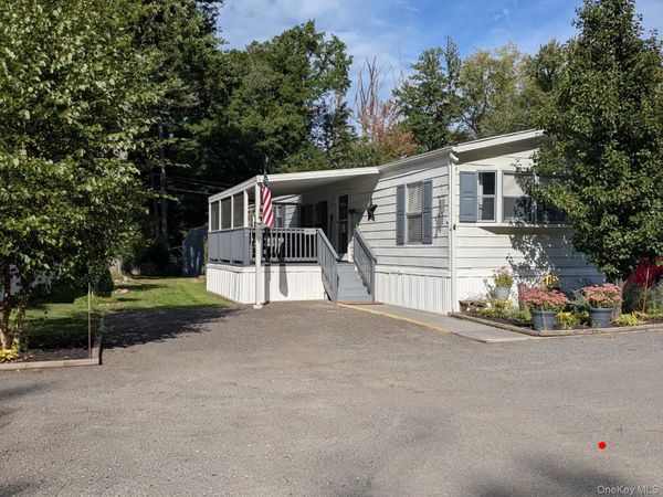 1450 Route 376, Unit 4, Wappingers Falls, NY 12590