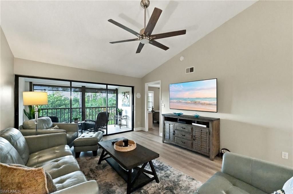 269 Deerwood Cir , Unit 14, Naples, FL 34113 Photo