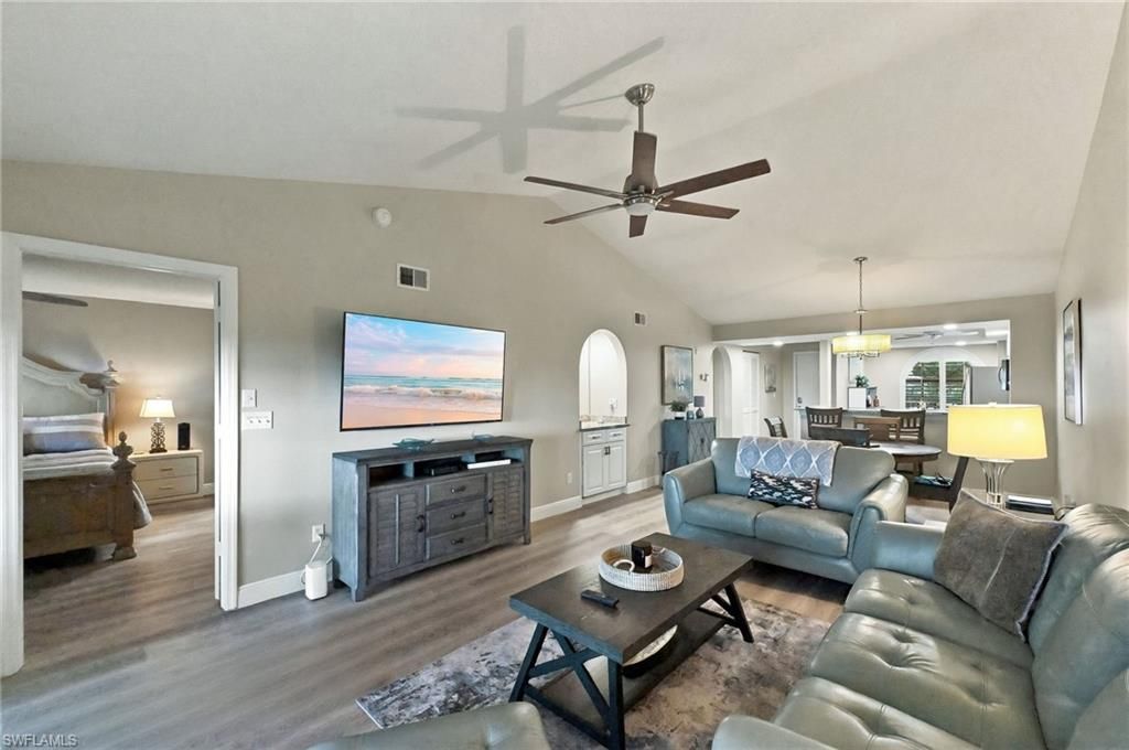 269 Deerwood Cir , Unit 14, Naples, FL 34113 Photo