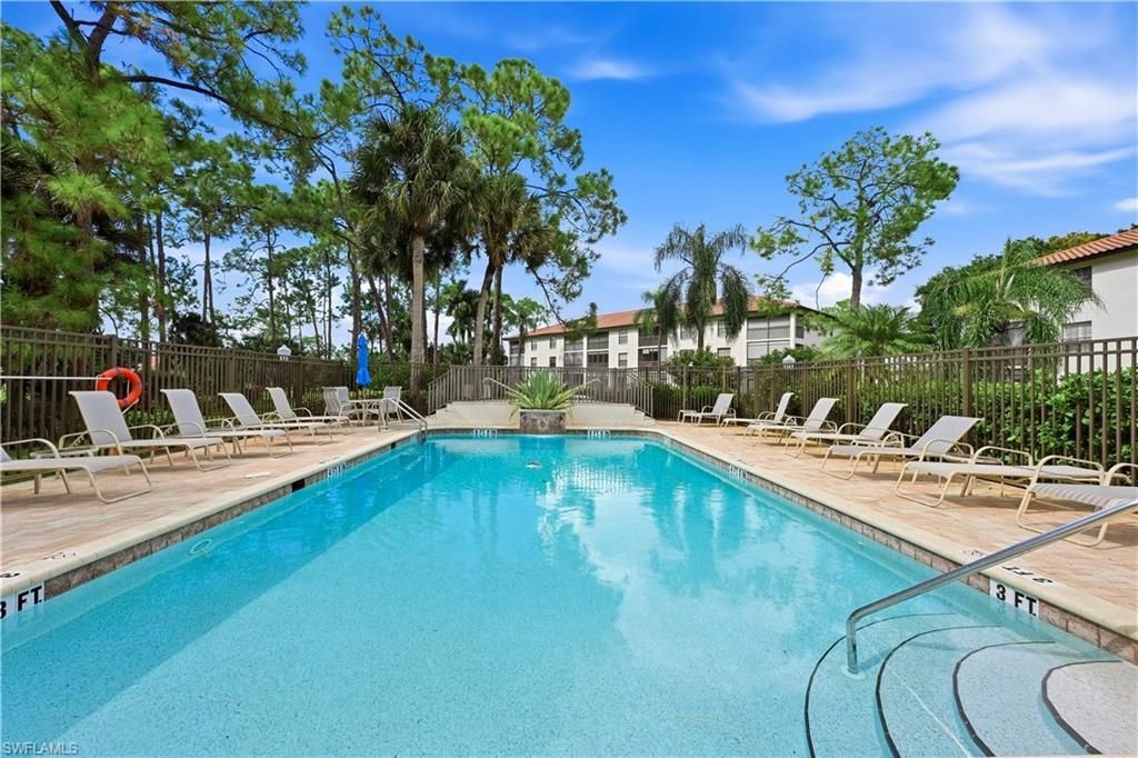 269 Deerwood Cir , Unit 14, Naples, FL 34113 Photo