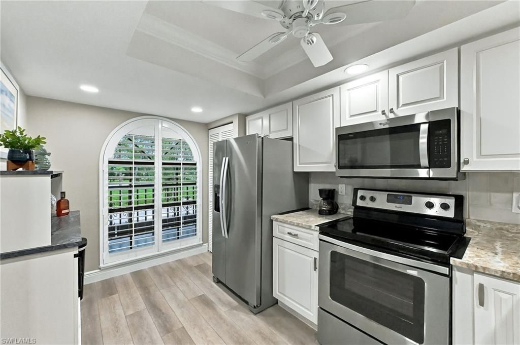 269 Deerwood Cir , Unit 14, Naples, FL 34113 Photo