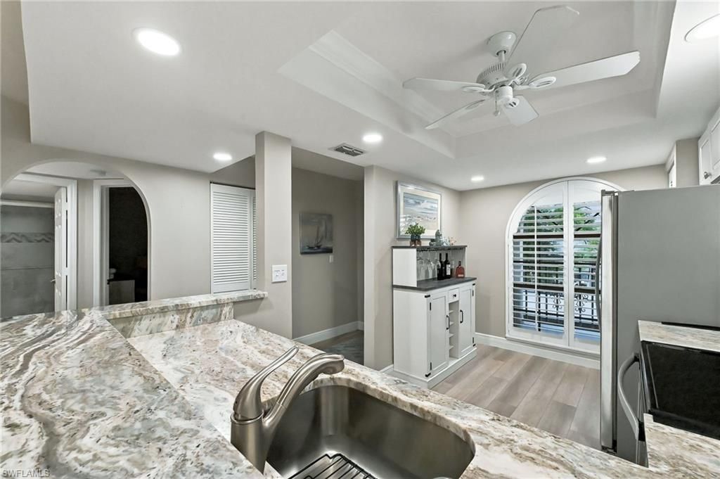 269 Deerwood Cir , Unit 14, Naples, FL 34113 Photo
