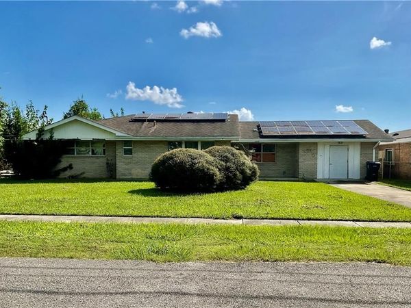 6309 FIRST Street , Violet, LA 70092