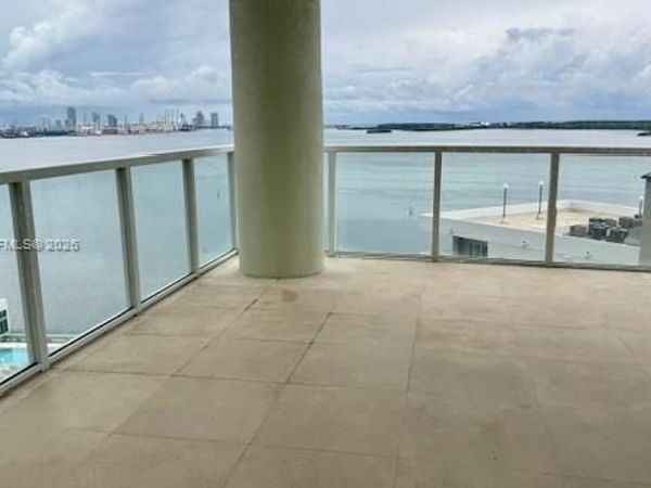 218 SE 14th St, Unit 1901, Miami, FL 33131