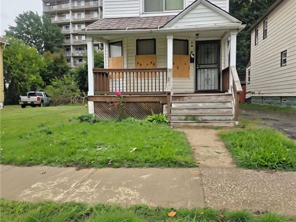 1679 Lockwood Avenue , East Cleveland, OH 44112