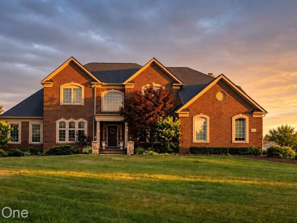 3119 Bradford Court, Milford Township, Mi 48380