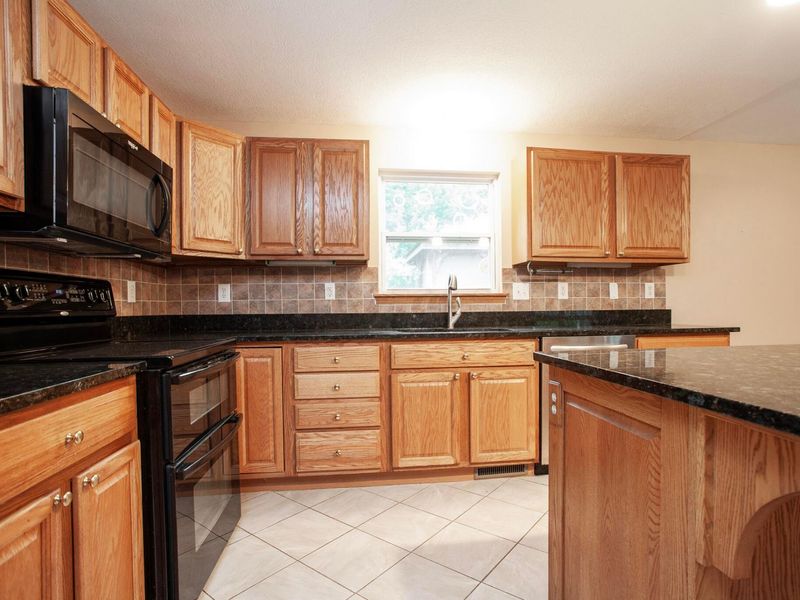 1928 Marion Road NW, Utica, OH 43080 Photo 22
