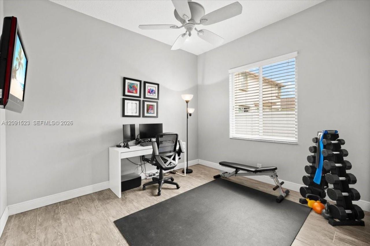 6982 Coronado Way, Pembroke Pines, FL 33331 Photo