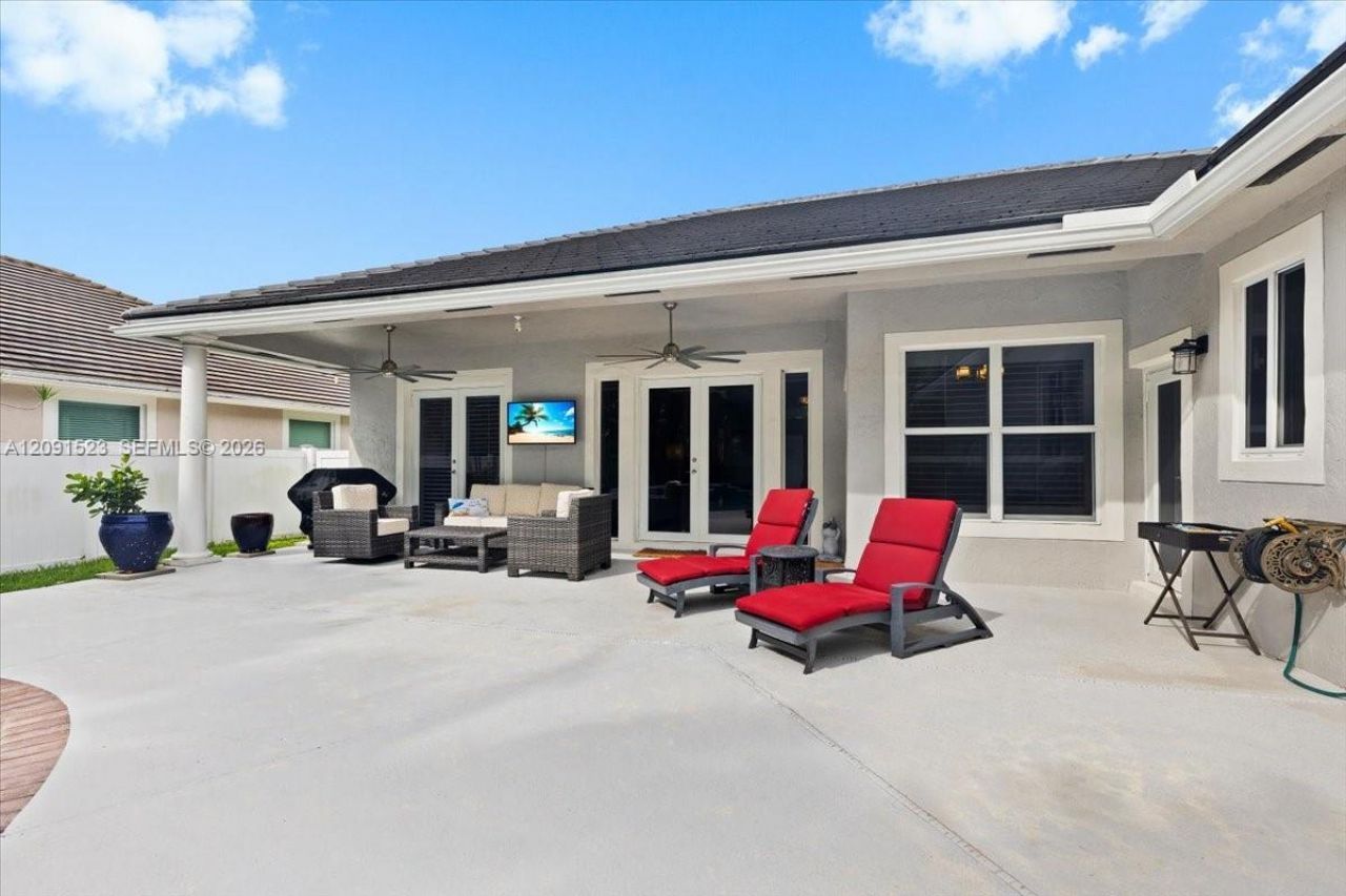 6982 Coronado Way, Pembroke Pines, FL 33331 Photo
