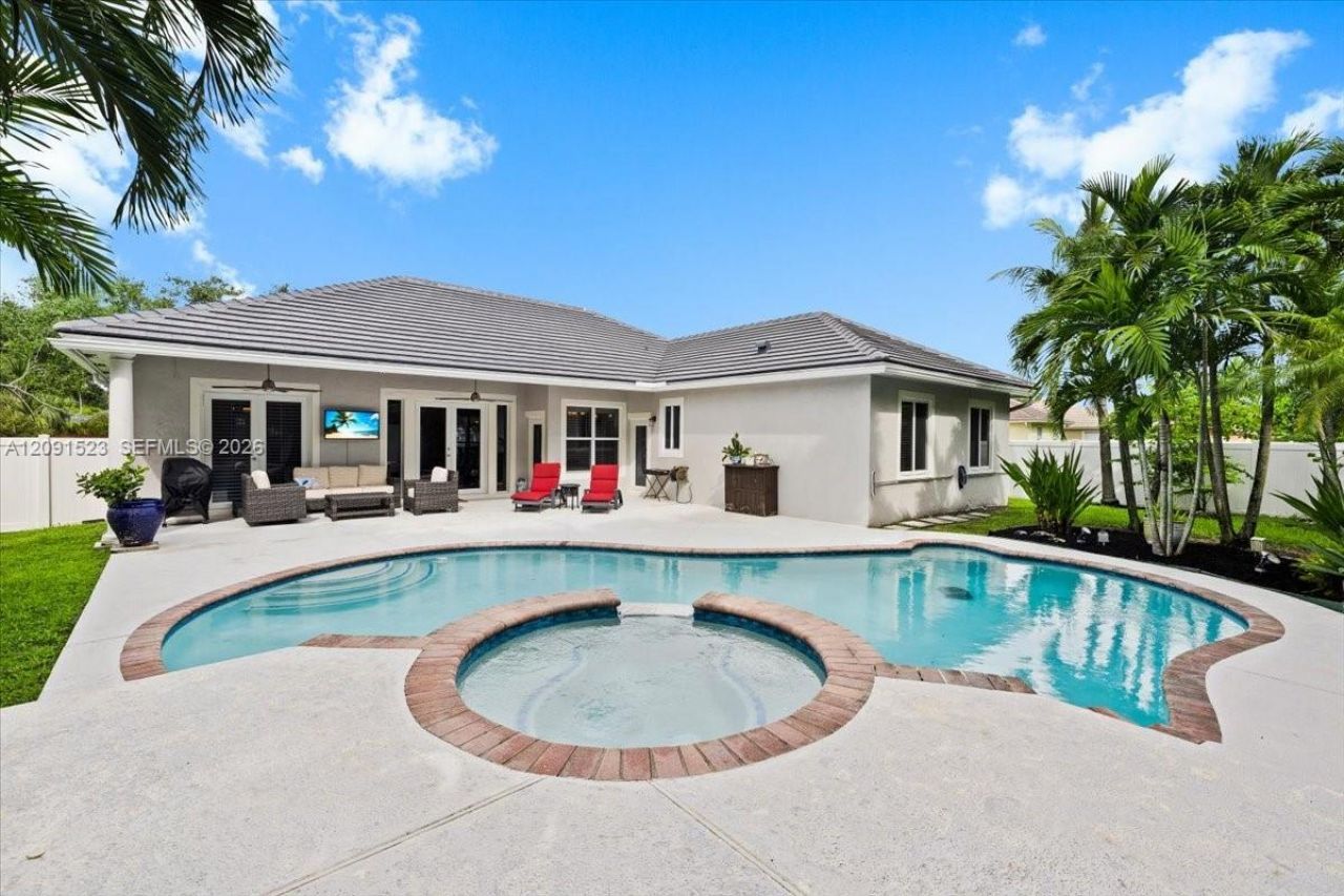 6982 Coronado Way, Pembroke Pines, FL 33331 Photo