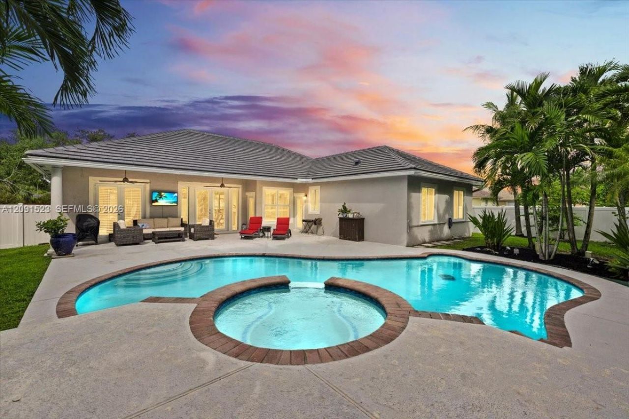 6982 Coronado Way, Pembroke Pines, FL 33331 Photo