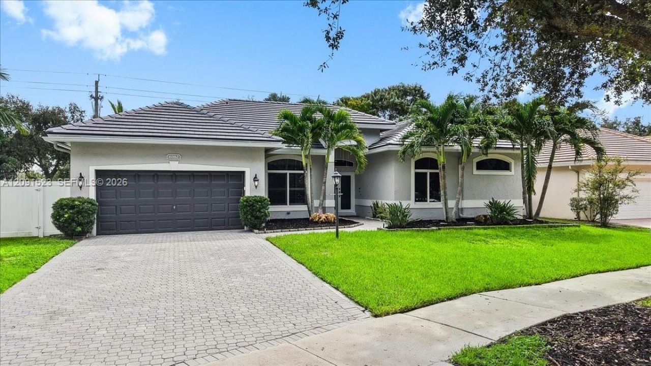 6982 Coronado Way, Pembroke Pines, FL 33331 Photo