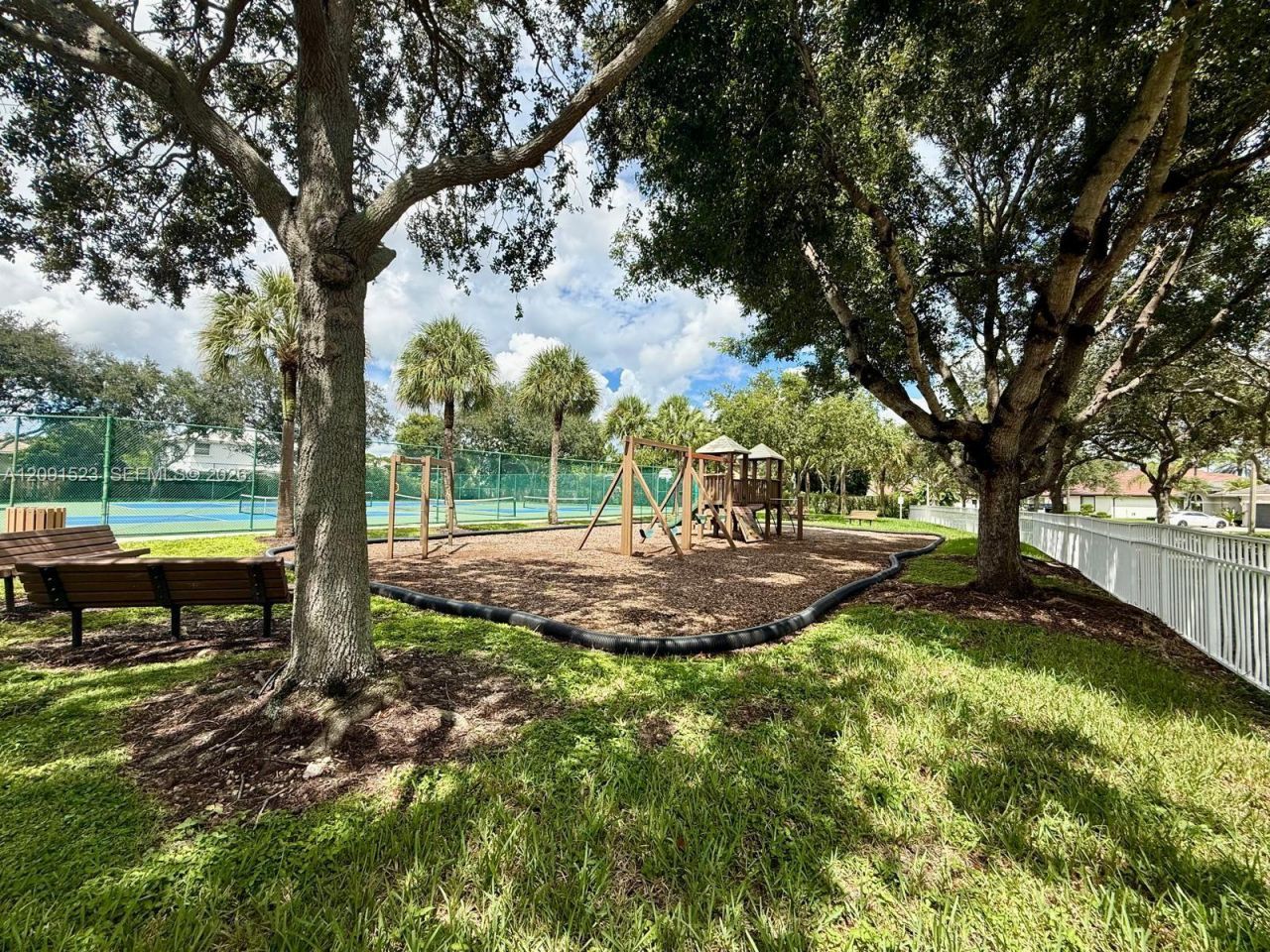 6982 Coronado Way, Pembroke Pines, FL 33331 Photo