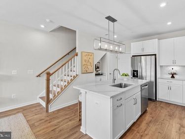 6 SEPIA SQUARE, Unit MO, ASHBURN, VA 20147