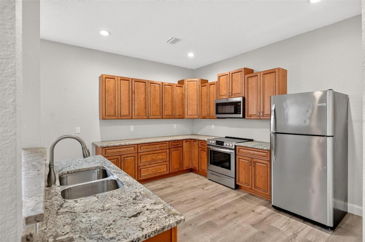 4991 SE 212th Court, Morriston, FL 32668 Photo