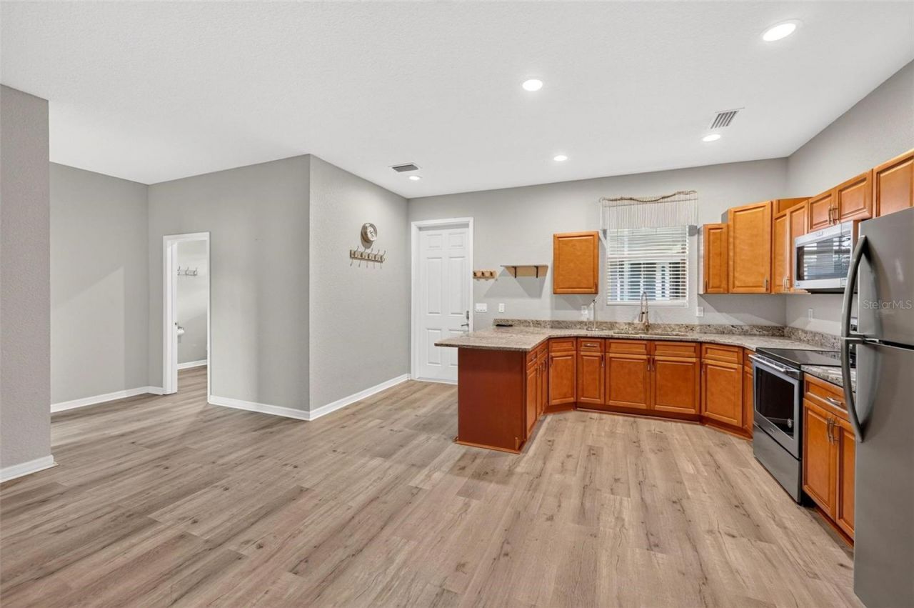 4991 SE 212th Court, Morriston, FL 32668 Photo