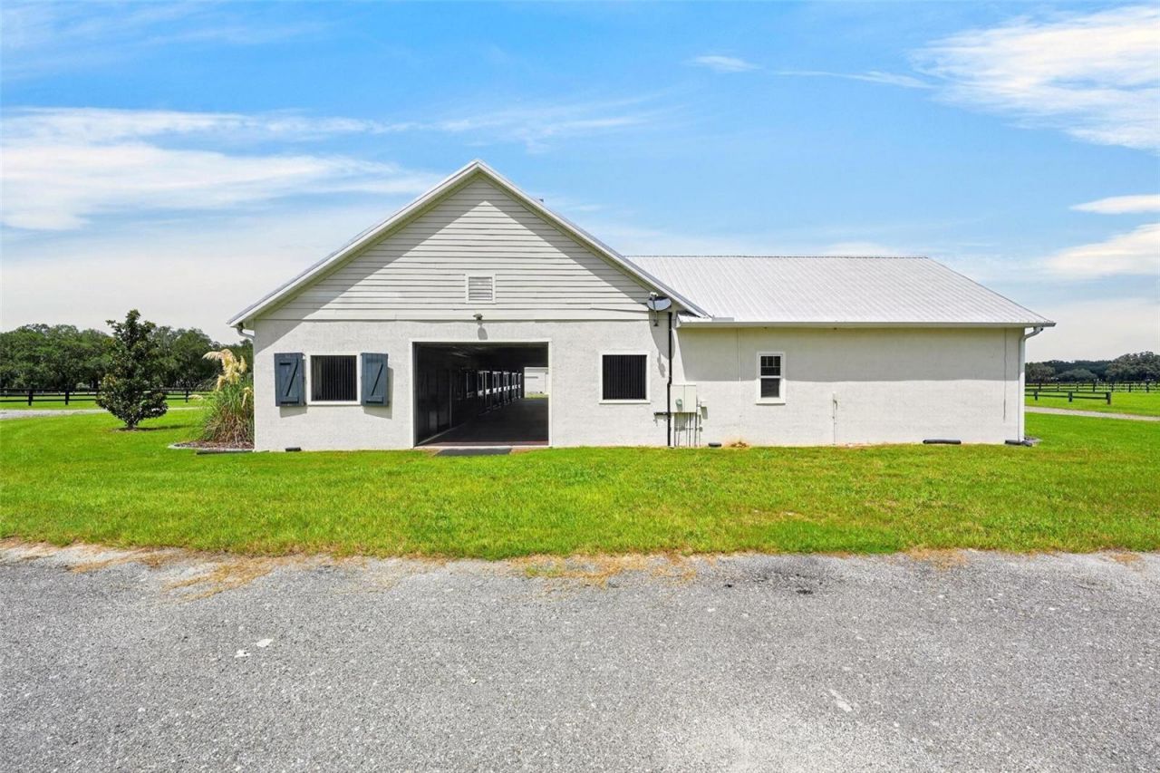 4991 SE 212th Court, Morriston, FL 32668 Photo