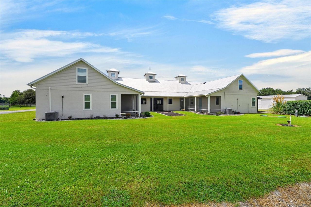 4991 SE 212th Court, Morriston, FL 32668 Photo