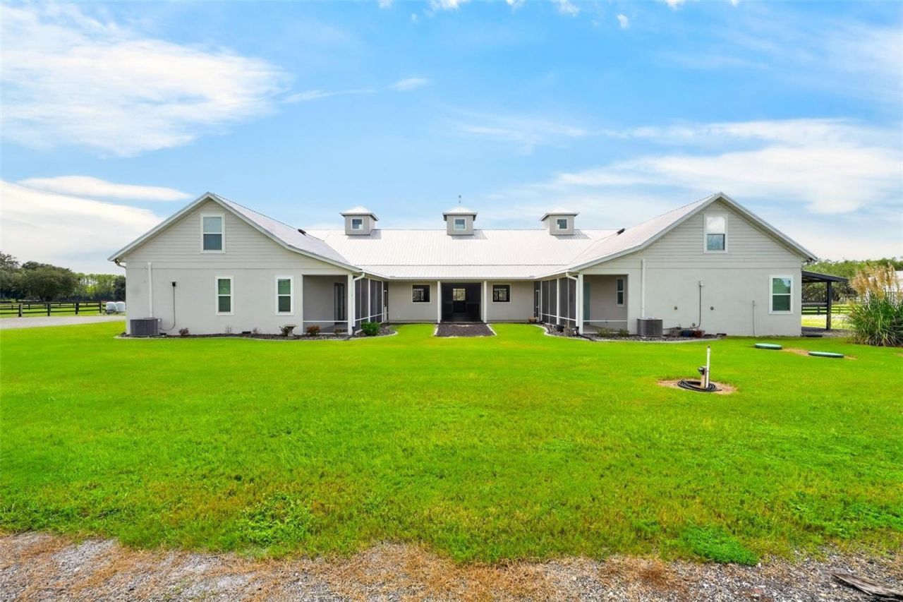4991 SE 212th Court, Morriston, FL 32668 Photo