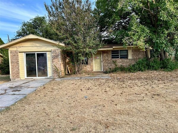 508 Parkway Drive, Brownwood, TX 76801