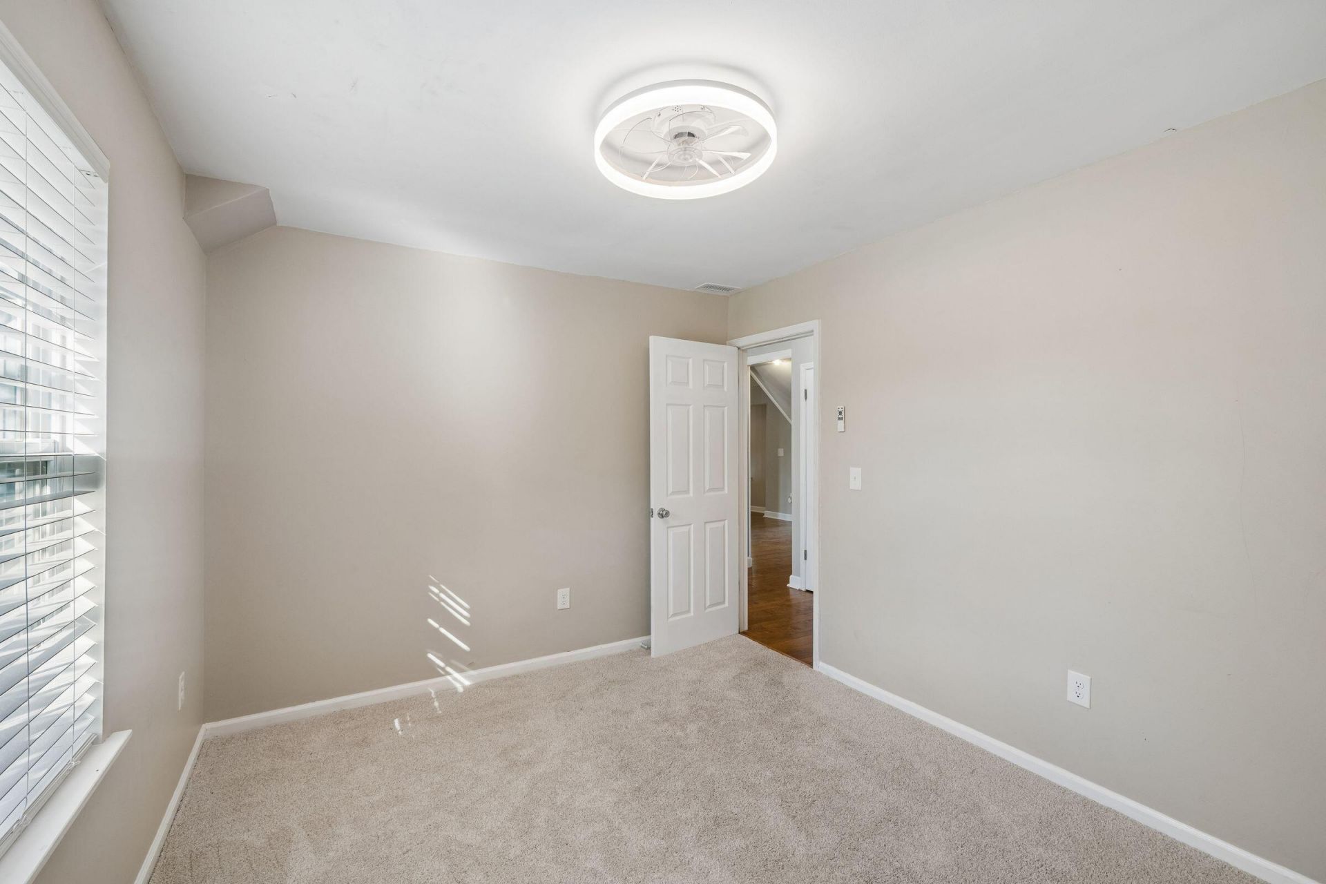 840 Ramblewood Circle Photo 35